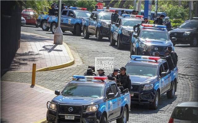Despliegue policial en La Pineda. Alerta Roja.