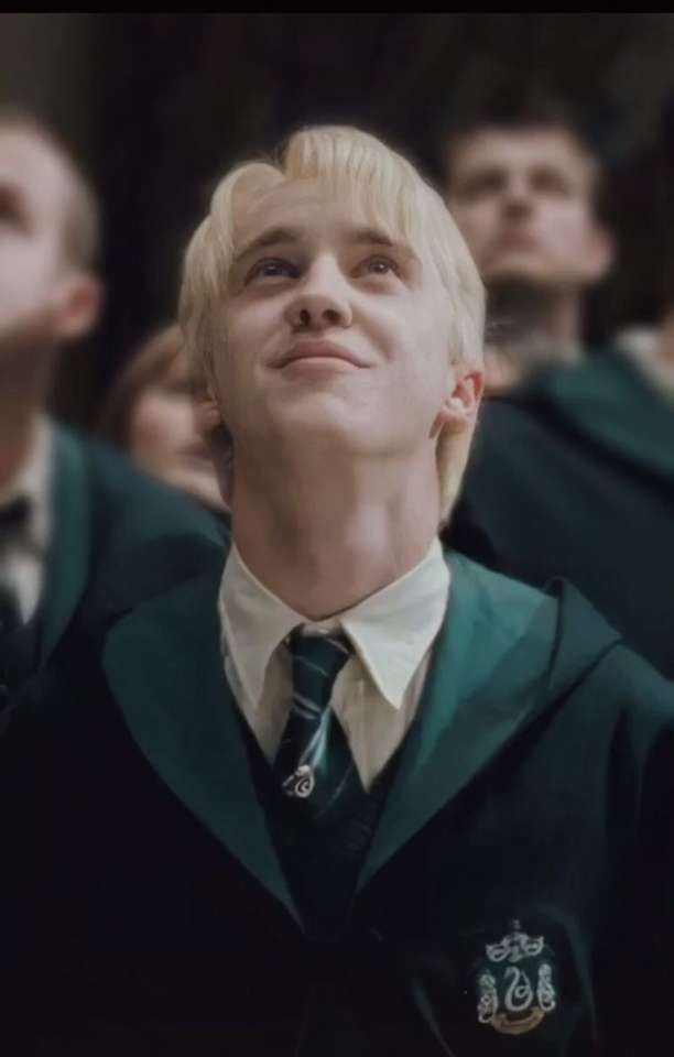 Soll es Draco Malfoy jetzt doch ernst meinen ?