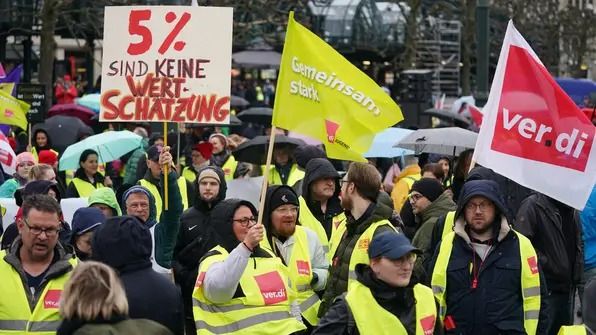 Erneuter Superstreiktag: Verdi und EVG wollen öffentlichen Verkehr in Deutschland am Mittwoch erneut lahmlegen